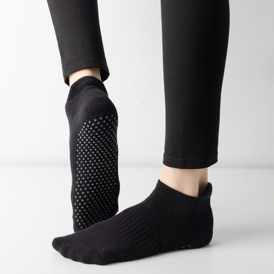 Full Toe Classic Black Non Slip Fitness Socks
