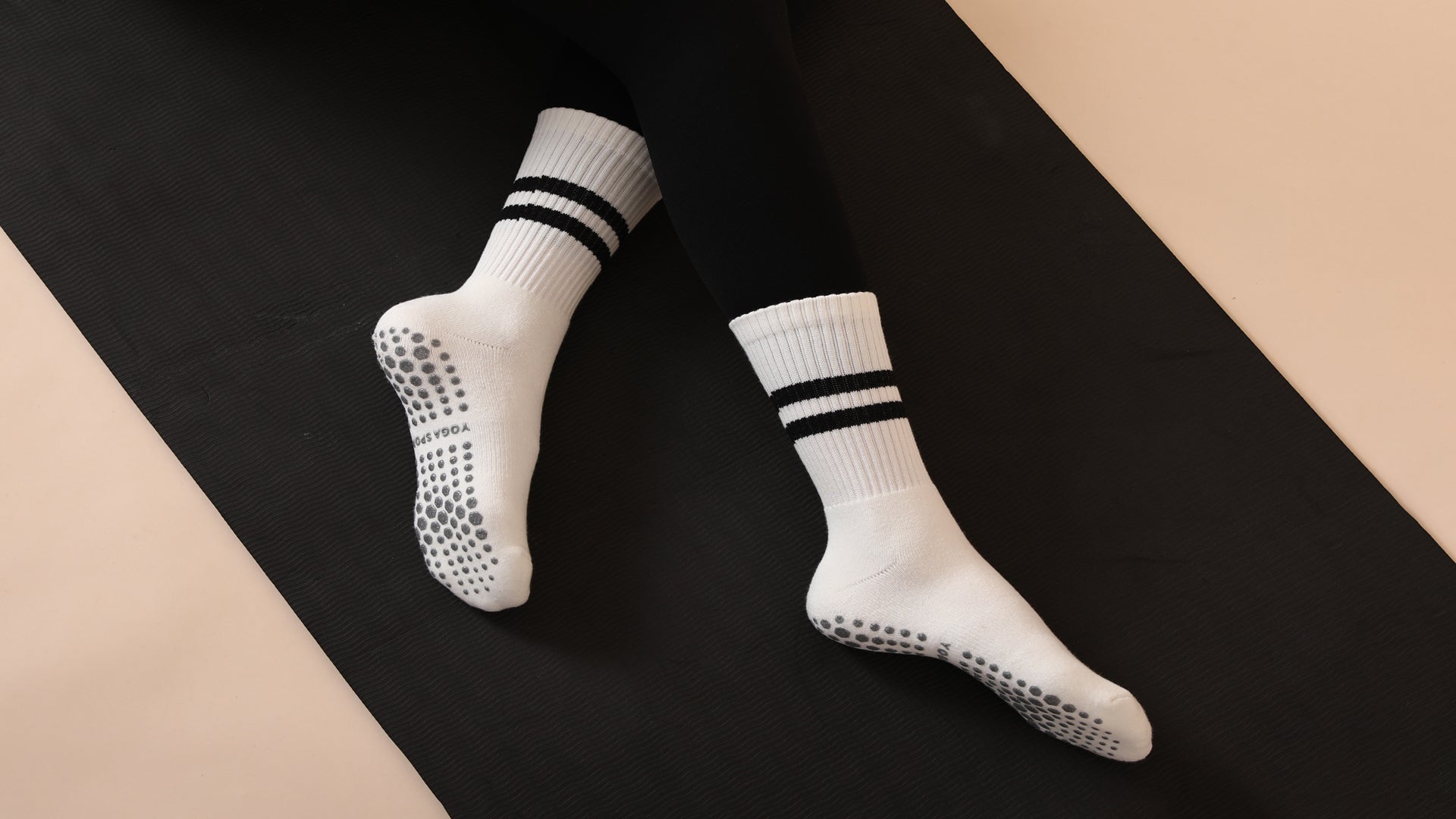 The best non-slip grip socks for yoga activities