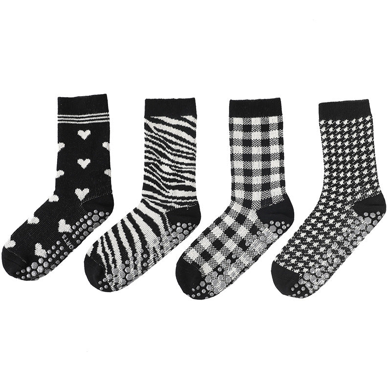 Fashion Yoga Fitness Socks picture